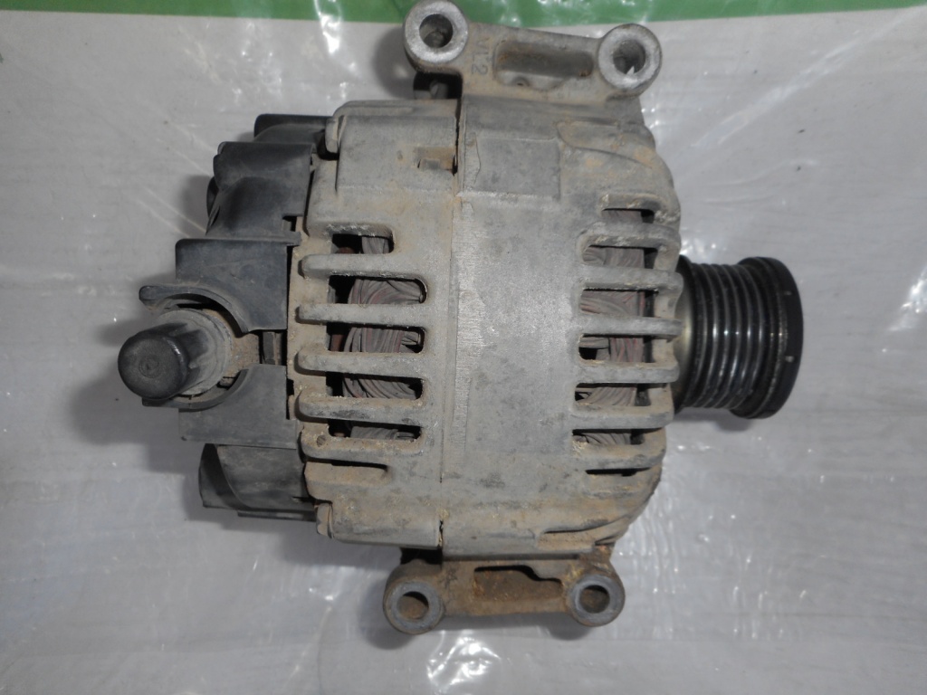 Alternator Mercedes C Class E Class 2.2 CDI A0141541102