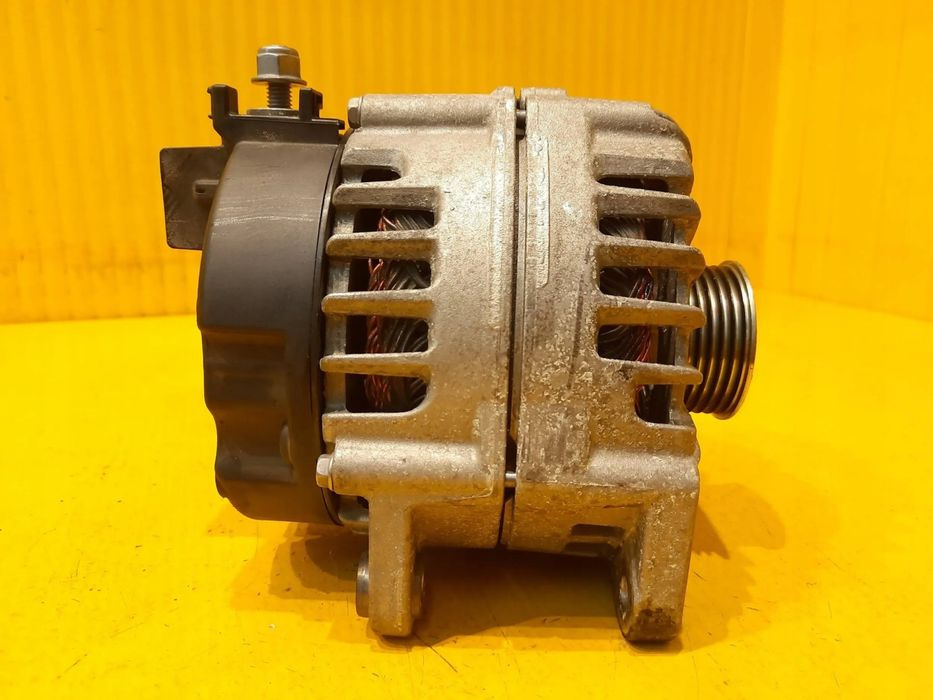 Alternator Mercedes E W213, Vito W447 2.0 d : A0009068302