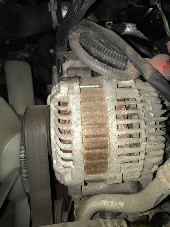Alternator Nissan Navara 2.5 dCi 23100EB31B