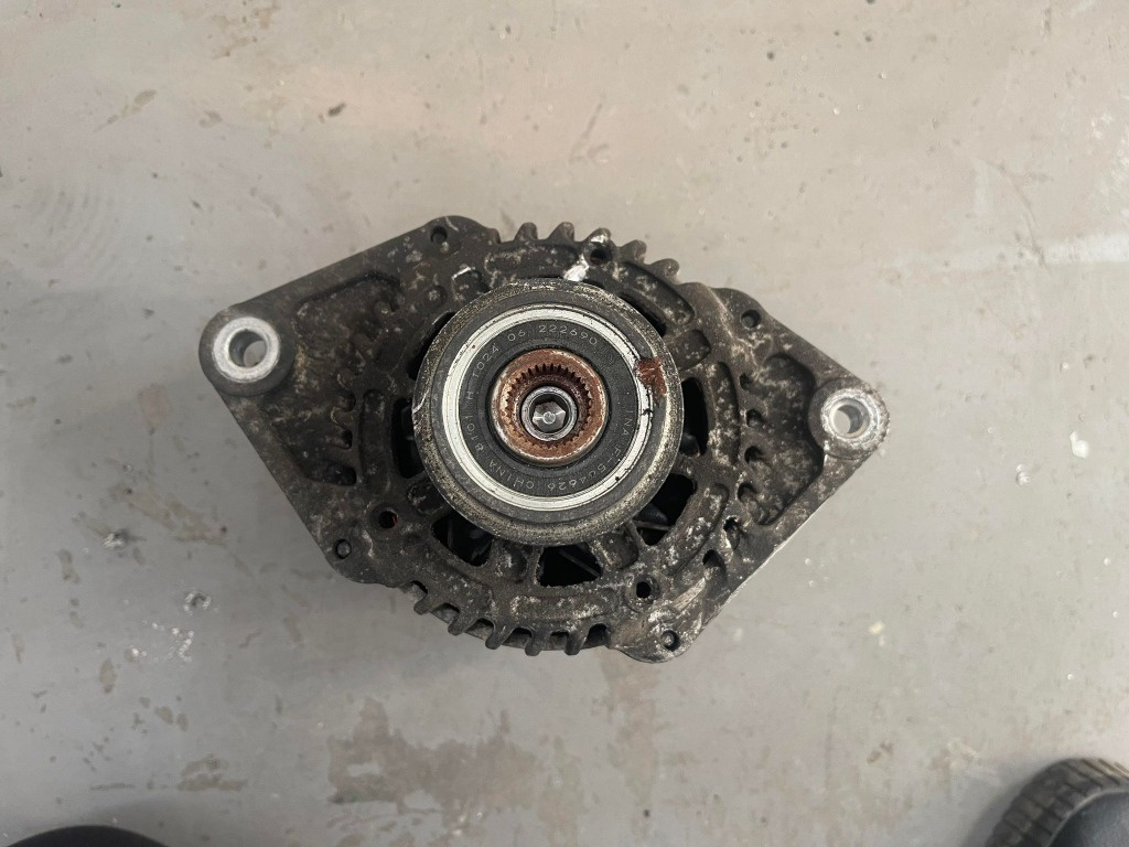 ALTERNATOR Opel Astra J 1.7 CDTi cod pie