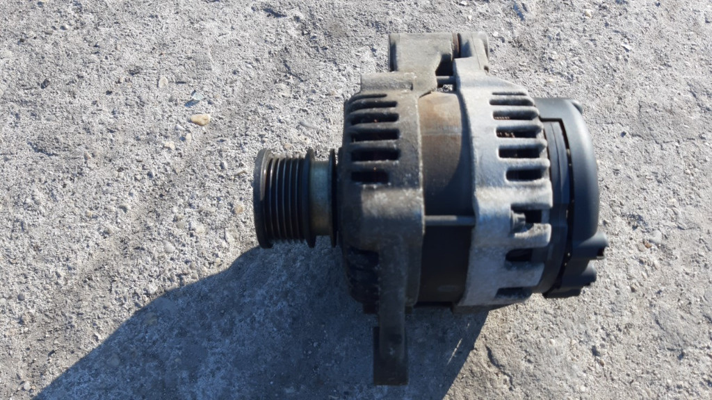 Alternator Opel Insignia a 2.0 cdti.