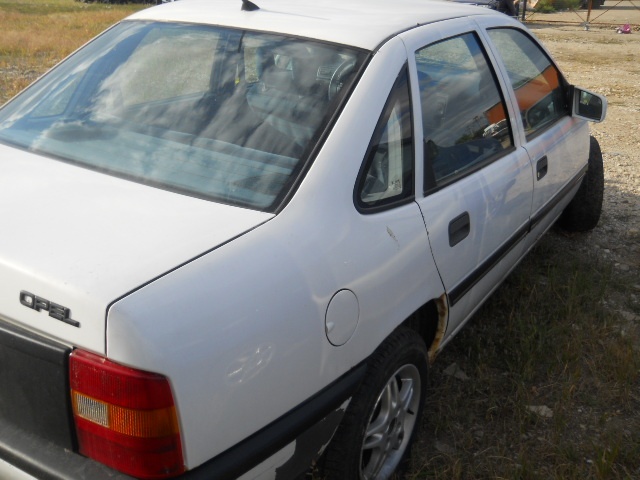 Alternator Opel Vectra A 2.0B 1994 cod 3100000008