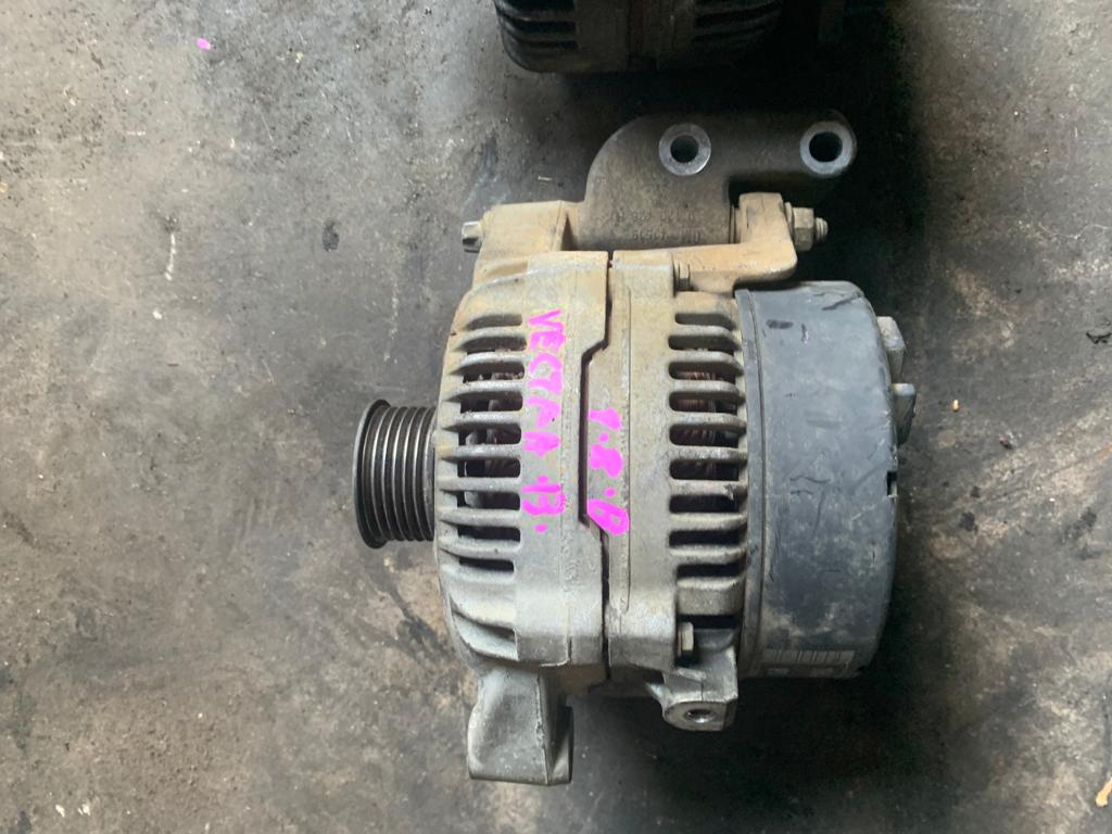 Alternator Opel Vectra B 1.8 benzina 1998