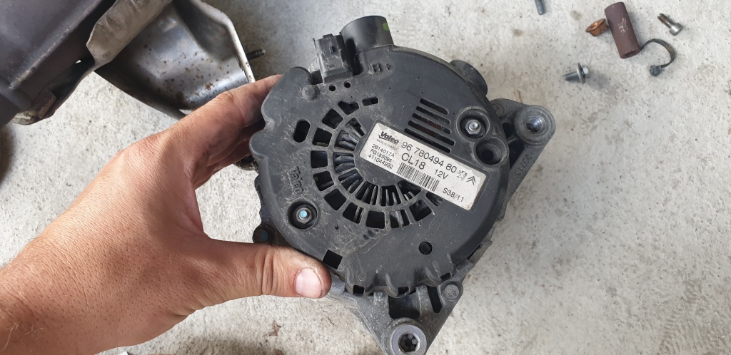 Alternator Peugeot Citroen 2.2hdi 204cp 2012 cod 9678049480