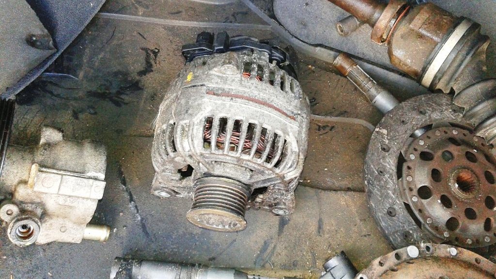 Alternator Renault Laguna 2 - 2.0i