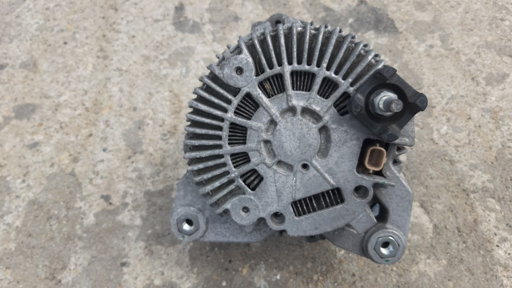 Alternator Renault Laguna 3 2.0 DCI