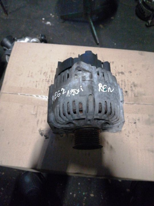 Alternator Renault megane 2 1.9dci laguna 2 1.9dci perfect funcțional.