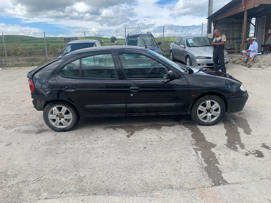 Alternator Renault Megane 2000 hatchback