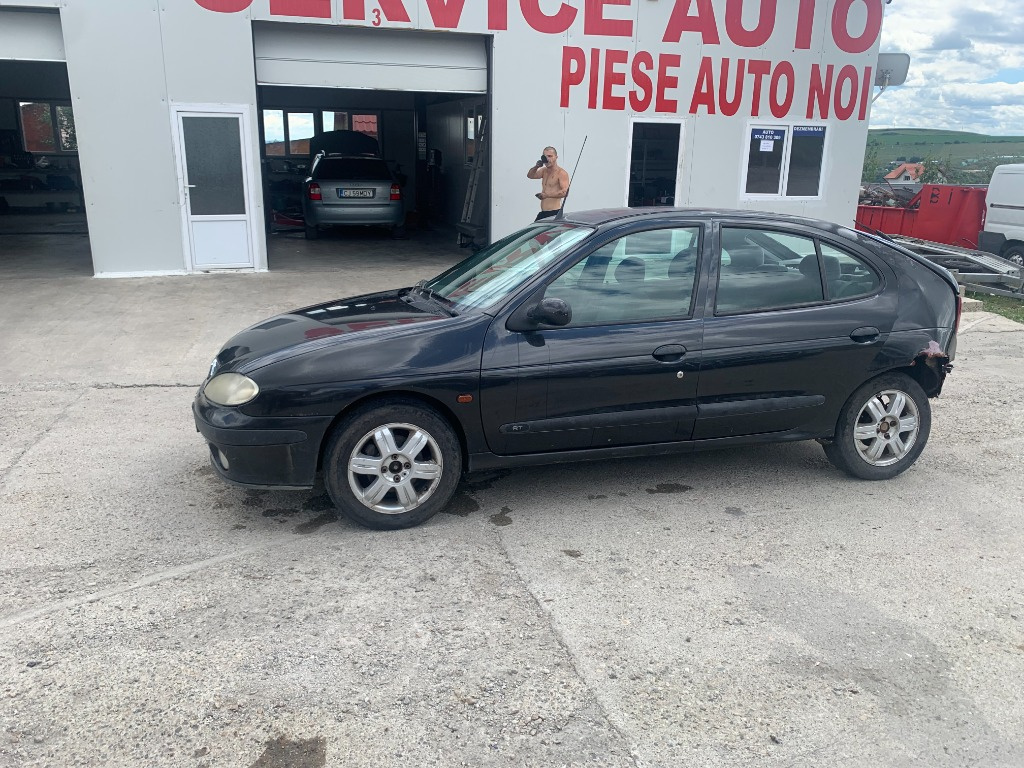 Alternator Renault Megane 2000 hatchback