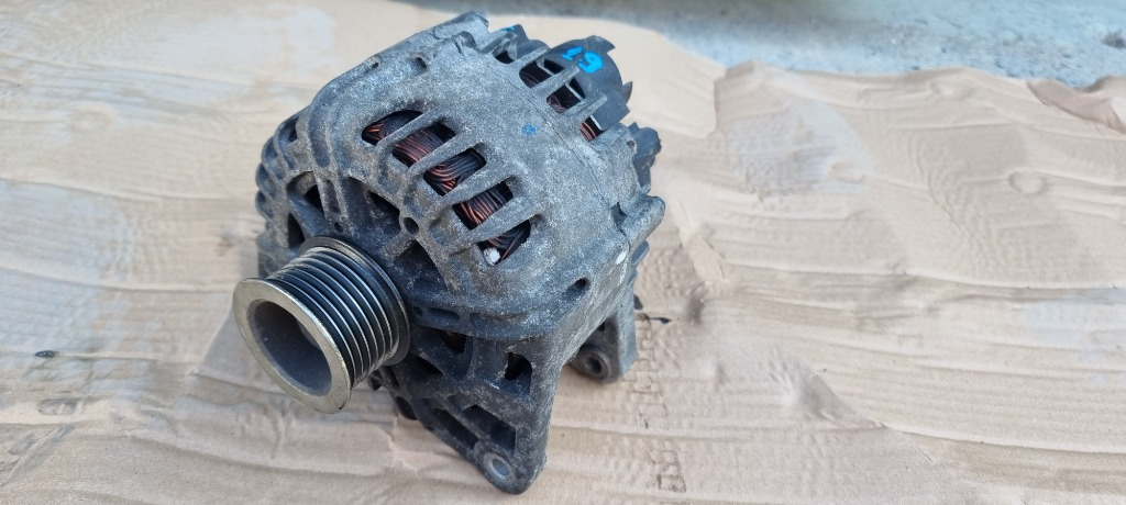 Alternator Renault Megane 3 / Scenic 3 1.9 DCI F9Q euro 5 2009 2010 2011 2012