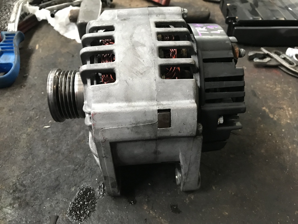 Alternator Renault Trafic 1.9 dci 2005
