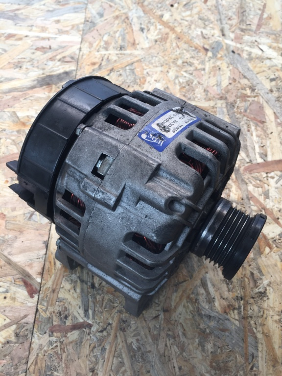 Alternator Renault Trafic 1.9 dci F9Q euro 4