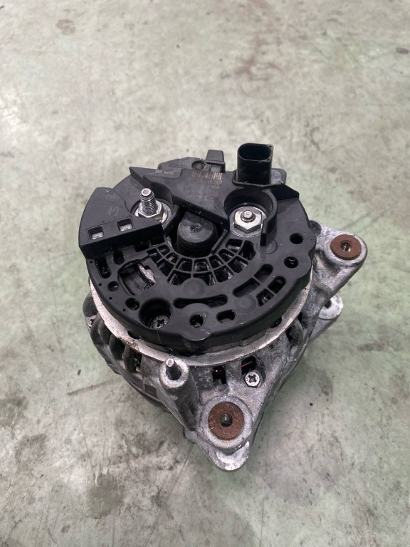 Alternator SKODA Octavia II Hatchback (1