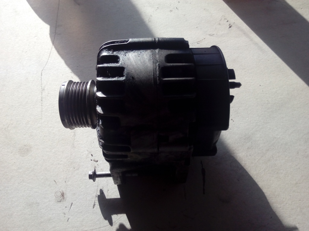 Alternator Valeo, Renault Megane III motorizare 1.5 DCI,EURO 5 Diesel, cod TG15C146