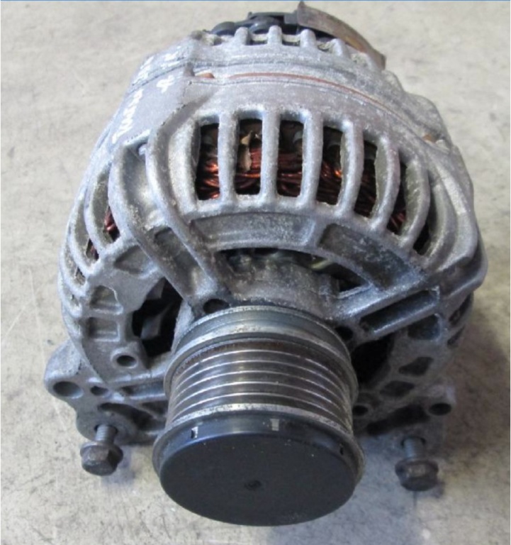 Alternator Volkswagen Golf 5 2.tdi BKD 06F903023F