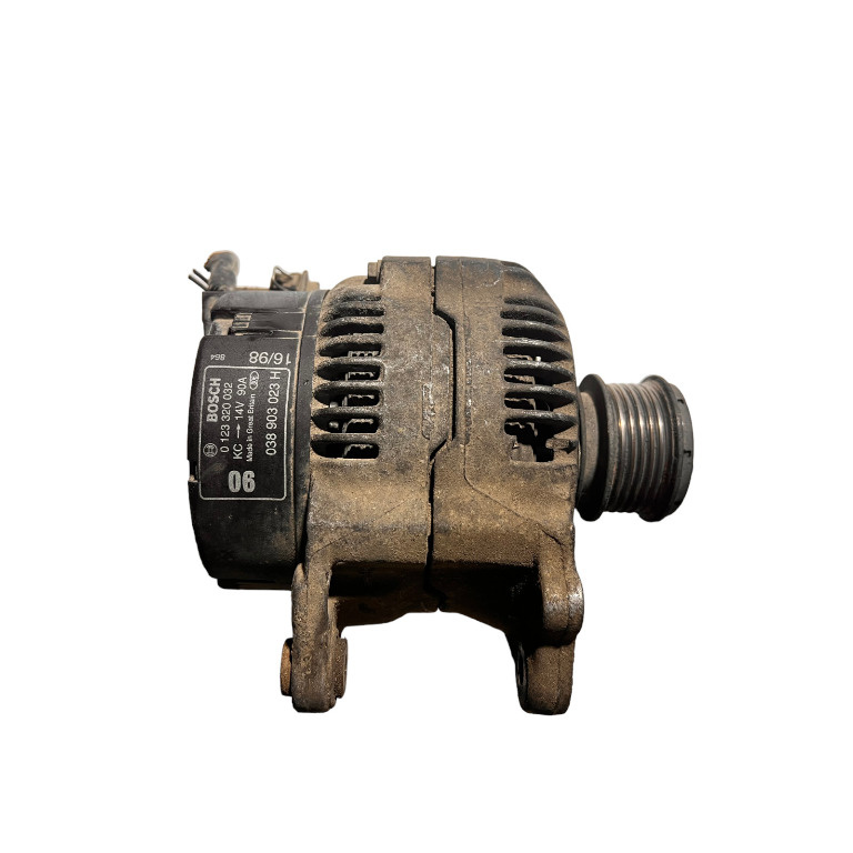 Alternator Volkswagen Golf Passat Polo Vento Caddy Cordoba Ibiza Toledo 1.4i 1.6i 1.8i 038903023H 0123320032