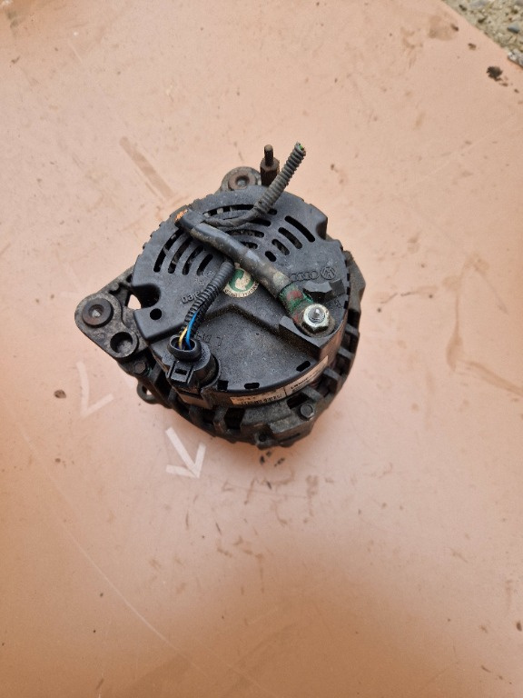 Alternator Volkswagen Transporter T5 1.9 AXB