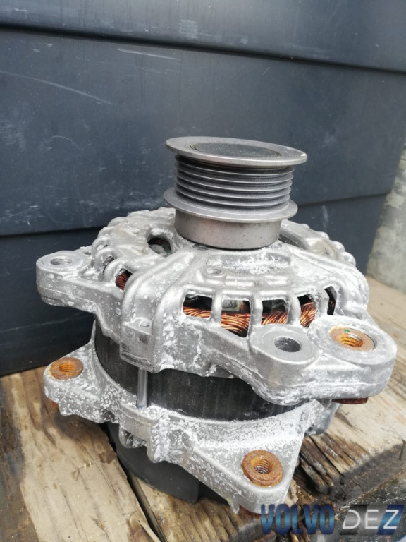 Alternator Volvo S90 XC90 V90 XC60 31489212