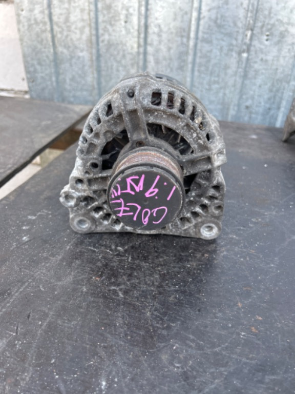 Alternator Vw Golf 4 1.9 Tdi Cod 0389030