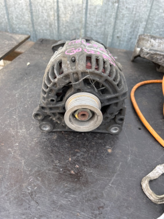 Alternator VW Golf 5, 1.4FSI, cod piesa 03C903023D ; 0124325128