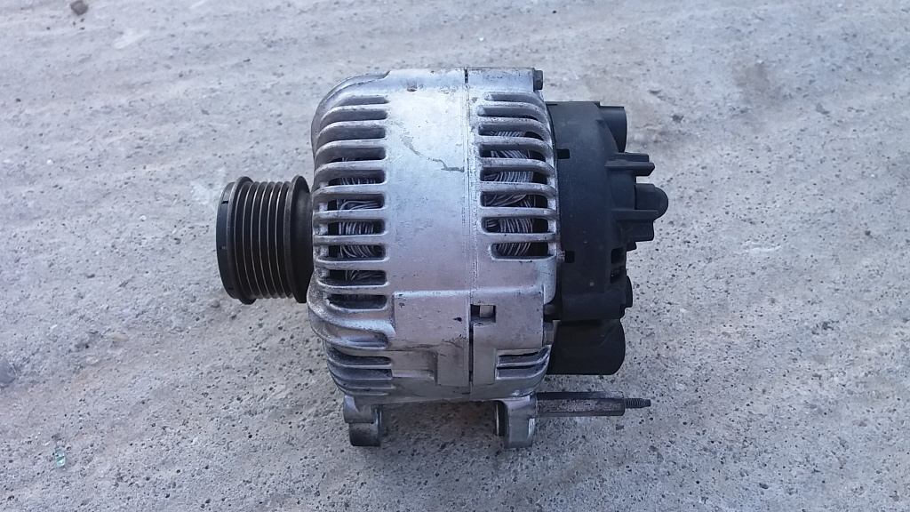 Alternator VW Passat B6 1.9 TDi sau 2.0 TDi stare FOARTE BUNA