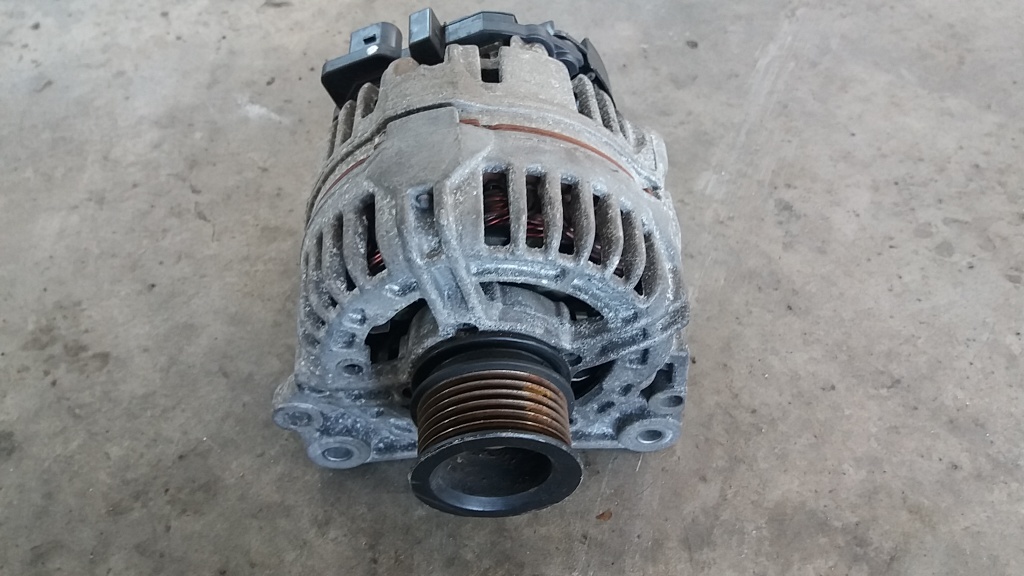 Alternator VW Polo 1.4i 16v, motor BBY, coduri: 037903025M ; 0124325013