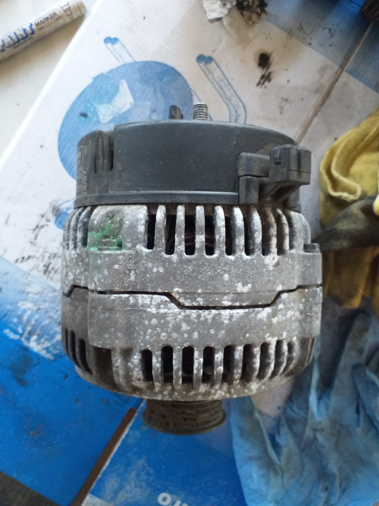 Alternator VW Sharan,Seat Alhambra,Ford Galaxy ,Passat ,Jetta, Beetle 1.8 benzina cod:028 903 025 R 120A