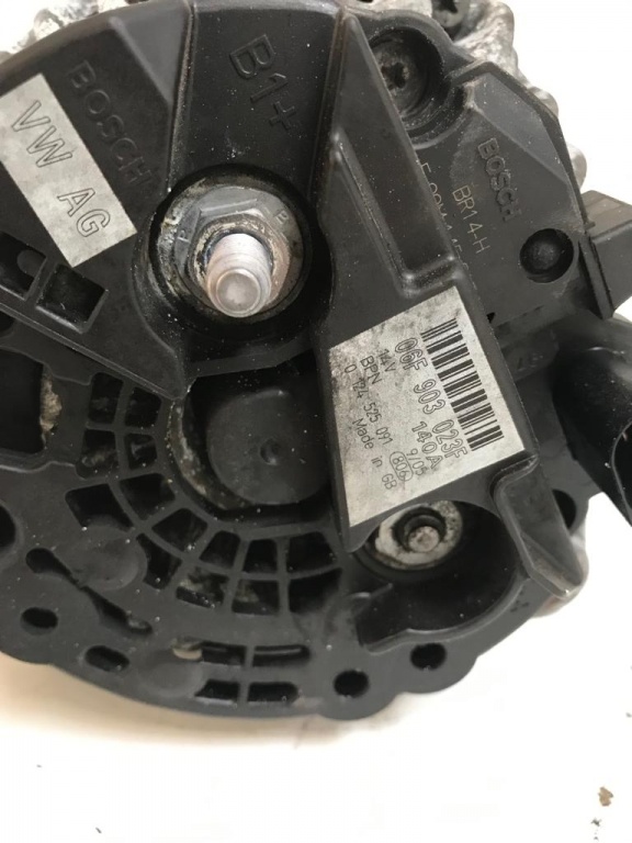 Alternator VW Touran 2.0 tdi cod 06F9030