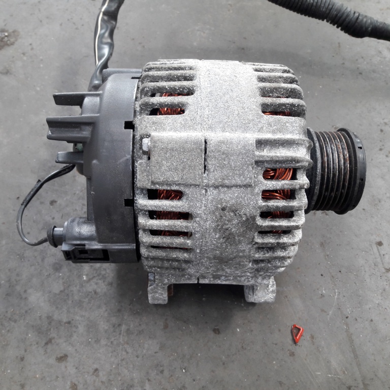 Alternator VW Touran, 2.0TDI AZV, cod piesa 06F903023C