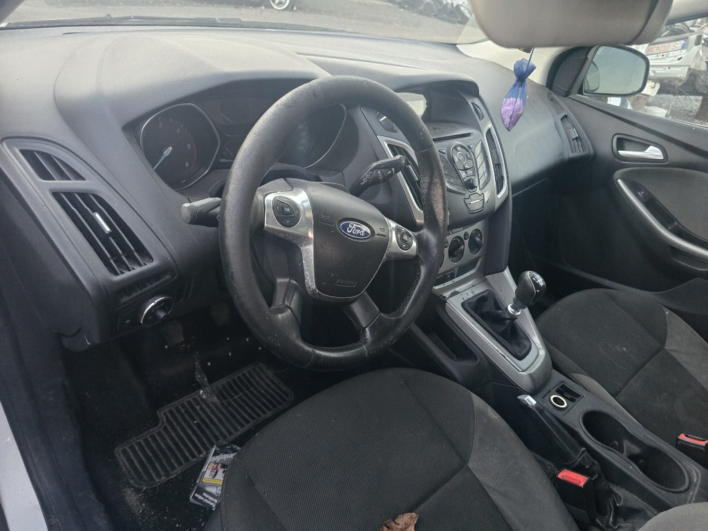 Amortizor capota Ford Focus 3 2013 Hatch