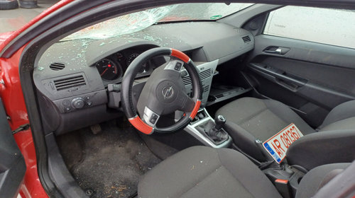 Amortizor capota motor Opel Astra H [fac