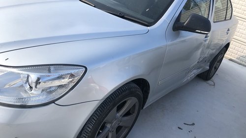 Amortizor capota Skoda Octavia 2012 berl