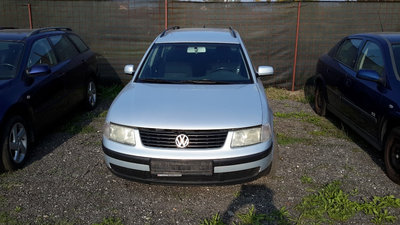 Amortizor capota Volkswagen Passat B5 2000 break 1