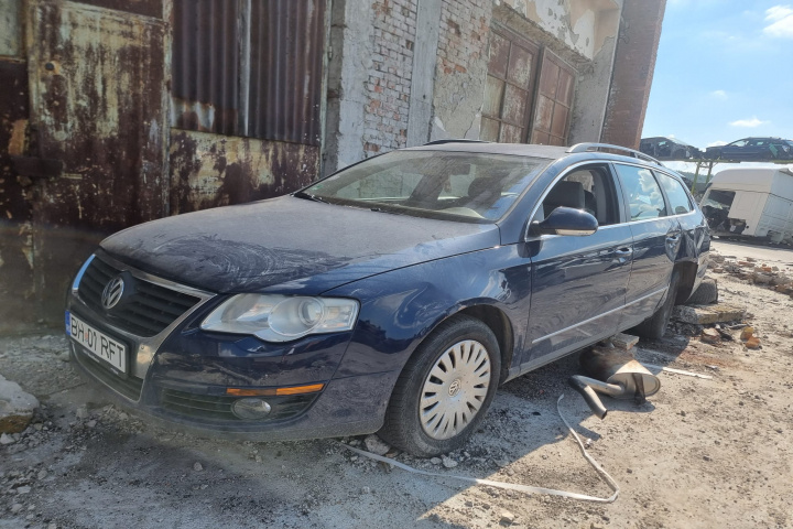 Amortizor capota Volkswagen Passat B6 2007 Break 2