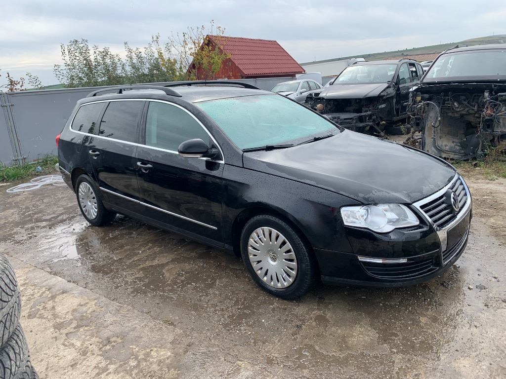 Amortizor capota Volkswagen Passat B6 2009 combi 1