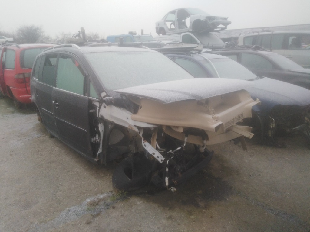 Amortizor capota Volkswagen Touran 2003 