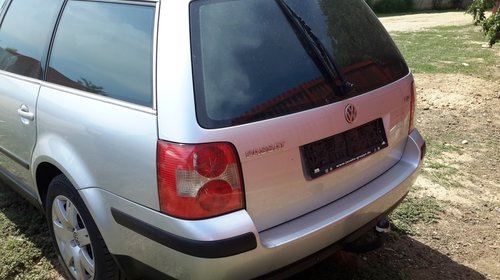 Amortizor capota VW Passat B5 2001 Break