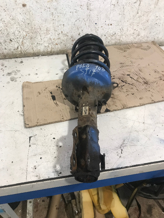 Amortizor cu arc stanga fata volkswagen polo 6n 1.
