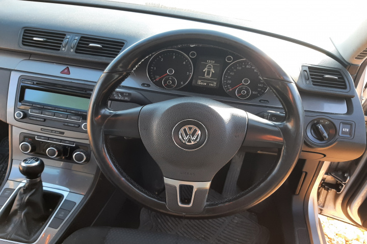 Amortizor fata stanga Ansamblu Arc plus Telescop Volkswagen Passat B6 [2005 - 2010] wagon 5-usi 1.6 TDI BlueMotion MT (105 hp)