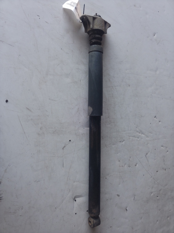 Amortizor spate Ford Focus 2 an 2011 cod piesa 4m5118080pad