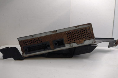 AMP AMPLIFICATOR BE6030 MERCEDES A 211 827 16 42 /