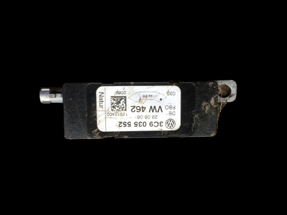 Amplificator antena 3C9035552 Volkswagen VW Passat B6 [2005 - 2010] wagon 5-usi 2.0 TDI MT (140 hp) (3C5)