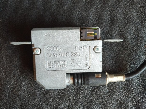 Amplificator antena Audi TT 8N 2003-2006 8N8035225