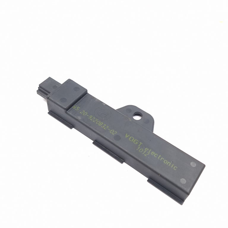 Amplificator Antena BMW 3 - F30, F35, F80, F31 2011 - 2020 9220832, 6520922083202, 65209220832-02, 65.20-9220832-02