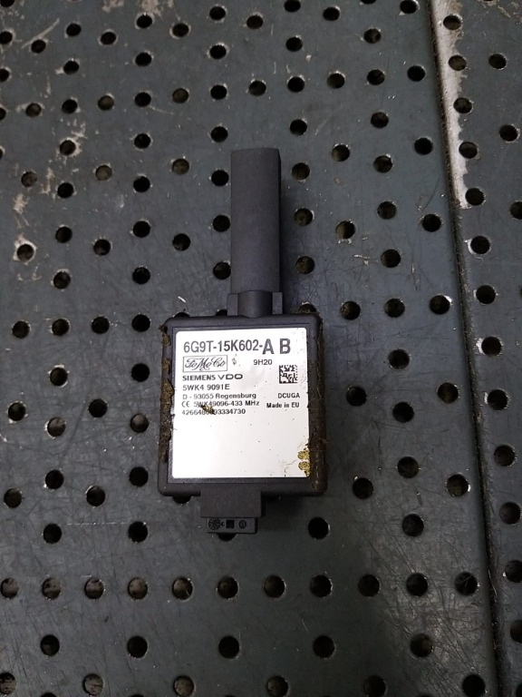 Amplificator antena ford kuga 1 6g9t15k602ab