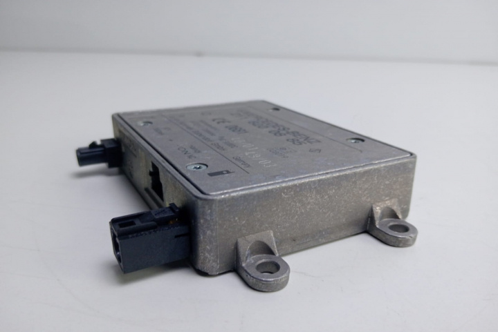 Amplificator antena radio 2118200885 Mer