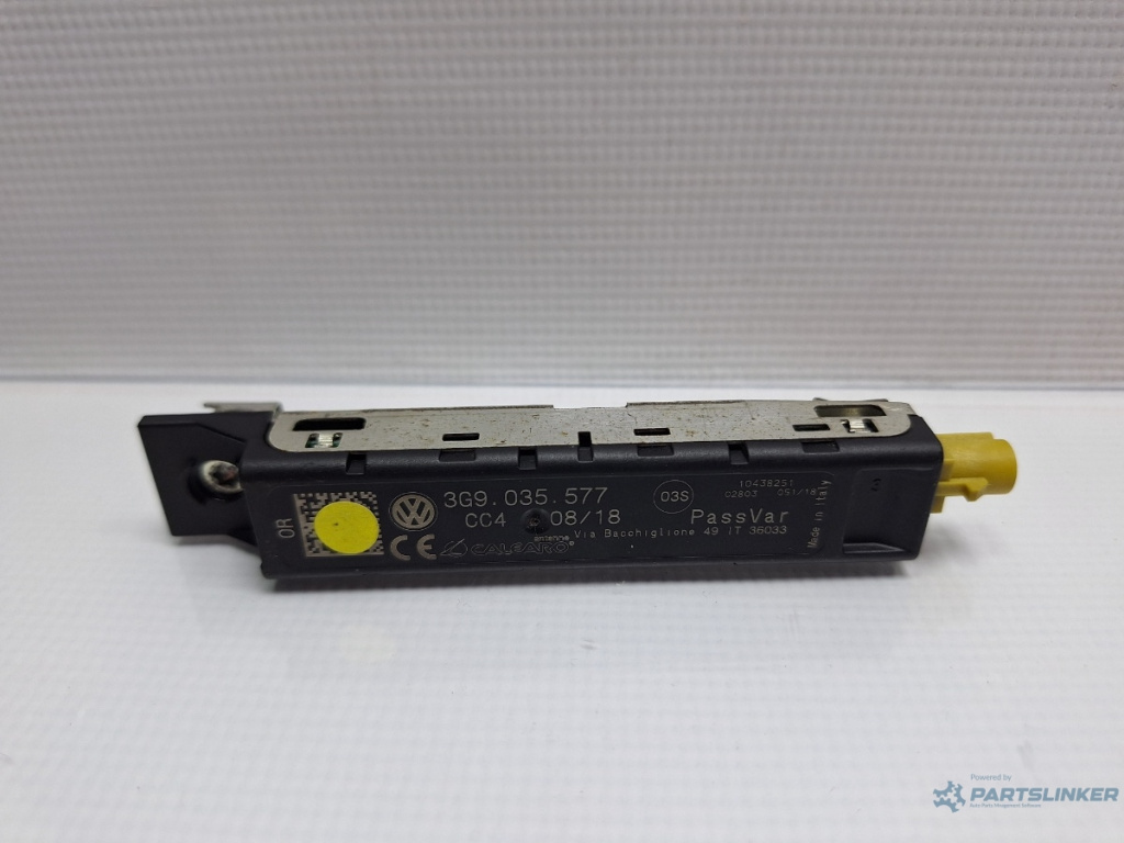 Amplificator antena VOLKSWAGEN PASSAT Variant 3G5 2014 - > TDI CRLB, DBGA, DFGA 3G9035577