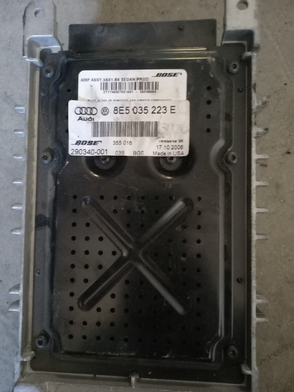 Amplificator Audi A4 B6 COD 8E5035223E