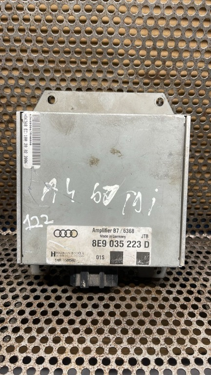 Amplificator audio Audi A4 B7 2005-2008 8E9035223D