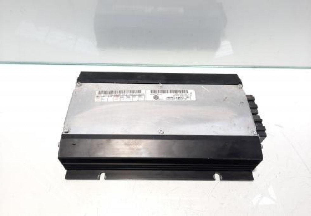 Amplificator audio Passat B6 cod 3C0035456D Volksw